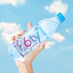 น้ำแร่ธรรมชาติ 6ty ขวด 520 มล.