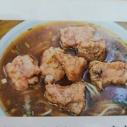 ก๋วยเตี๋ยวซี่โครงหมู