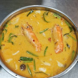 ต้มยำกุ้งมะพร้าวอ่อน