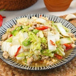 ข้าวผัดผักกาดขาวหมูสับ