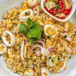 ข้าวผัดทะเล