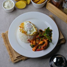 ข้าวพริกแกงทะเล+ไข่ดาว