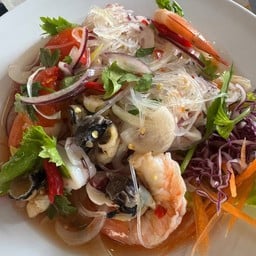 ยำวุ้นเส้นทะเล
