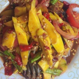 ตำหน่อไม้ ปูปลาร้า