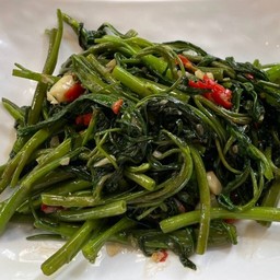 ผัดผักบุ้งหมูสับ