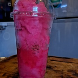 แดง โซดา ปั่น