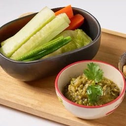 ชุดน้ำพริกหนุ่ม ผักลวก