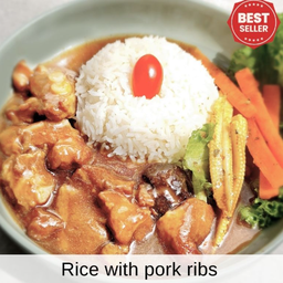 b.ข้าว ซี่โครงหมูตุ๋น