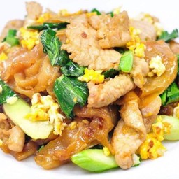 ป.ณ.ก๋วยเตี๋ยวไก่บุฟเฟ่ ตามสั่ง