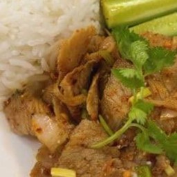 ข้าวน้ำตกหมู