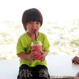 ร้านน้ำแข็งใส จ้ำบะ ยูริ-ยูริ -