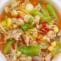 ผัดเนื้อกบพริกดอง