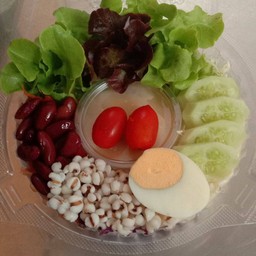 สลัดผัก ไข่ต้ม