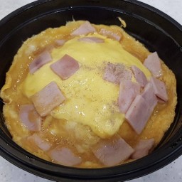 ข้าวไข่ข้นแฮมชีส