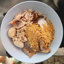 ชามโปรดก๋วยเตี๋ยวหมูต้มยำน้ำตก