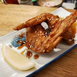 ปีกไก่ทอดสไตร์นาโกย่า