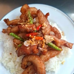 ข้าวหมูทอดพริกสด