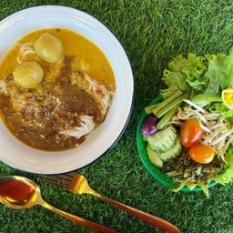 ขนมจีนน้ำยากะทิ ผสม น้ำพริก