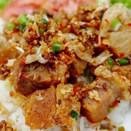หมูกรอบคั่วพริกเกลือ