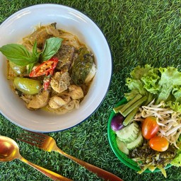 ขนมจีนแกงเขียวหวานไก่