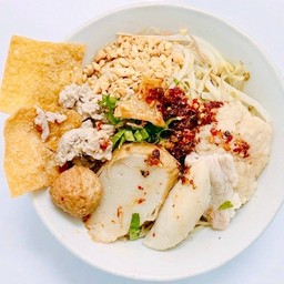 ก๋วยเตี๋ยวแห้งต้มยำ