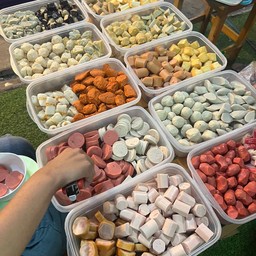 ลูกชิ้นทอดไร้น้ำมันน้ำจิ้มเด็ด