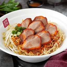 บะหมี่แห้งหมูแดง