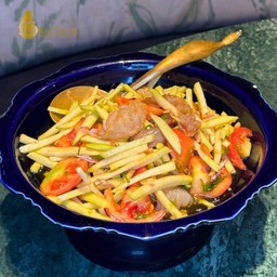 ยำมะม่วงกรอบแมงกะพรุน