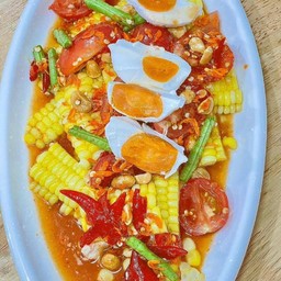 ตำข้าวโพดไข่เค็ม