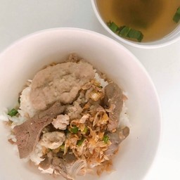 ข้าวต้มแห้งหมู