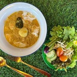 ขนมจีนน้ำยากะทิปลา