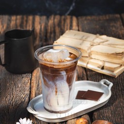 Mocha Almond Milk เย็น 16oz