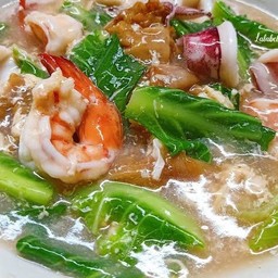 ราดหน้าทะเล