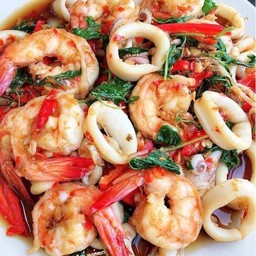 กระเพราะปลาหมึก+กุ้ง (กับข้าว)