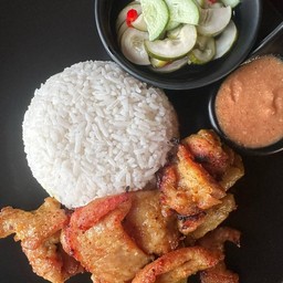 ข้าวหมูสะเต๊ะ