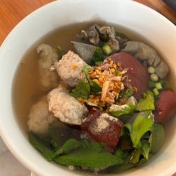 ต้มเลือดหมูจิงจูฉ่าย พิเศษ