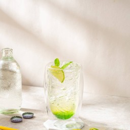 Green Apple & Fresh Lime Soda
