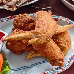 ปีกไก่ทอด