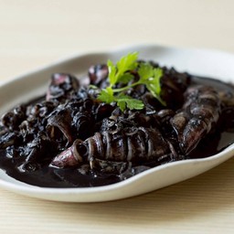 หมึกผัดน้ำดำ