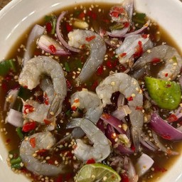ยำกุ้งสด