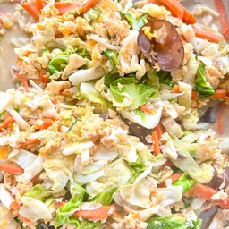 ข้าวราด ผัดกะหล่ำปลีใส่ไข่