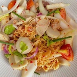 ข้าวกล่อง อีเหวิ่ง