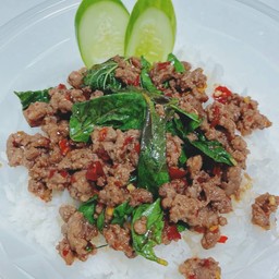 ข้าวกระเพราเนื้อสับ