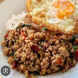 ข้าวราดกระเพราหมู