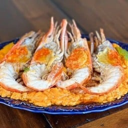 กุ้งแม่น้ำผัดผงกระหรี่