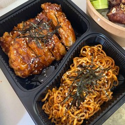 มาม่าเกาหลีไก่กรอบ