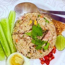 ข้าวไก่ทอด ยำวุ้นเส้น "จานโปรด" หัวเฉียว