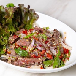 ยำเส้นแก้วเนื้อย่าง