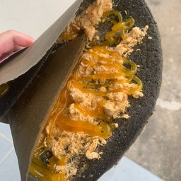 เครป ชาโคล หมูหยอง ซอสสลัดโบราณ