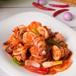 หมึกไข่ผัดไข่เค็ม